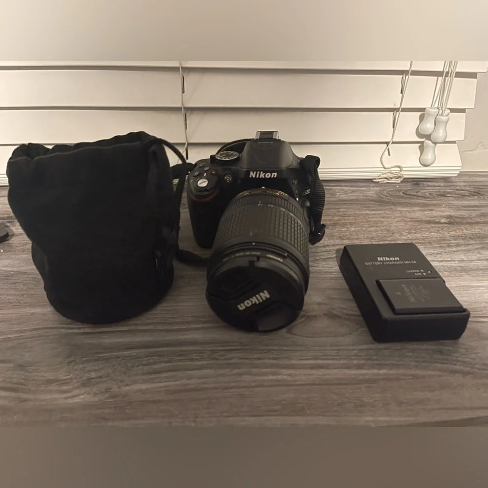 Nikon D5200 DSLR